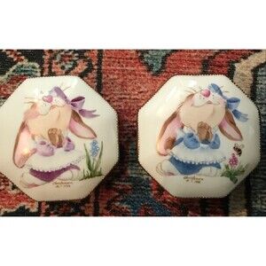 Pair of Christensen 1996 Gold Trim Do I Smell Jelly Beans Trinket Lidded Box Bun